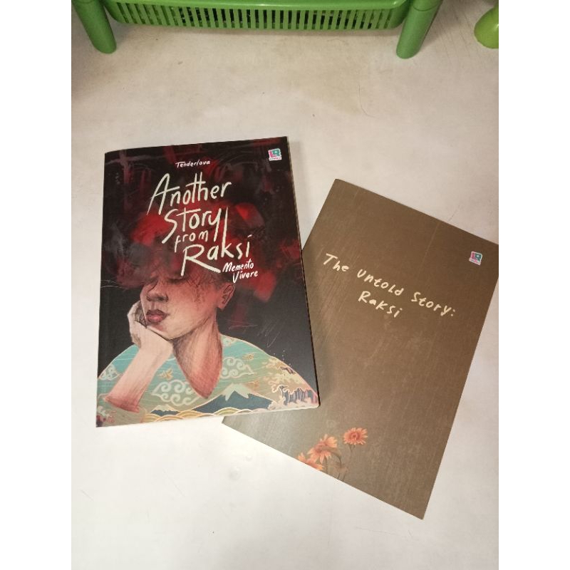 Novel Momento Vivere + Raksi by Tenderlova PRELOVED (LIMITED EDITION)