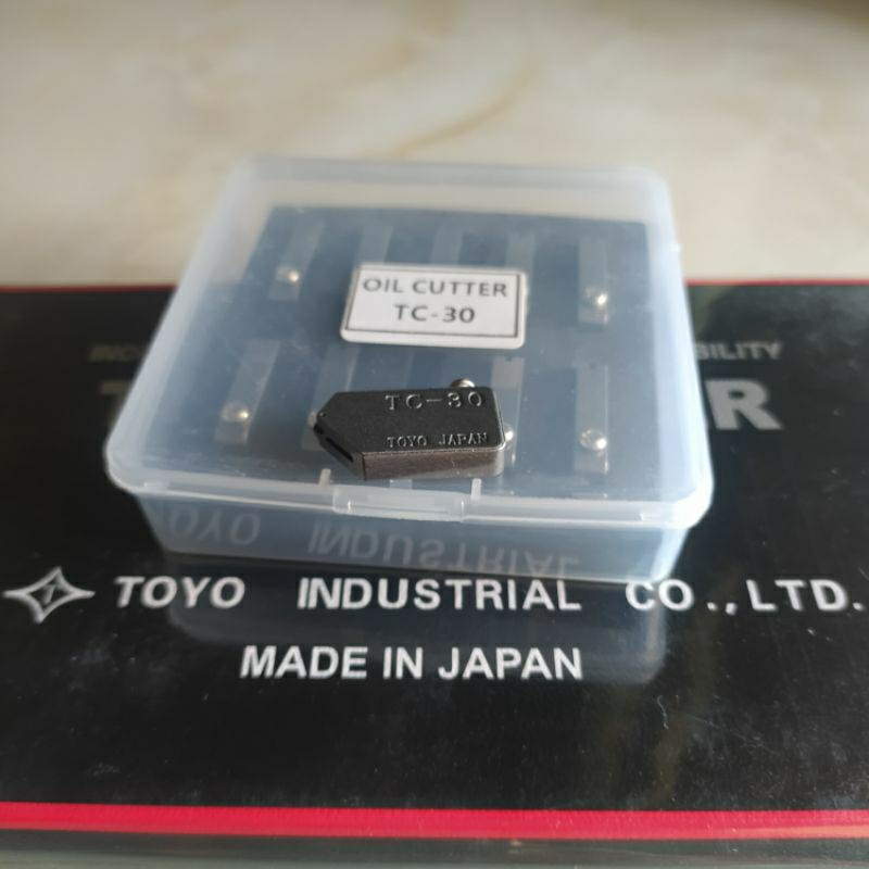 

H7Y isi ulang toyo tc 90 tc 30 tc 17 refil mata pisau potong kaca oil glass cutter ,alat potong kaca