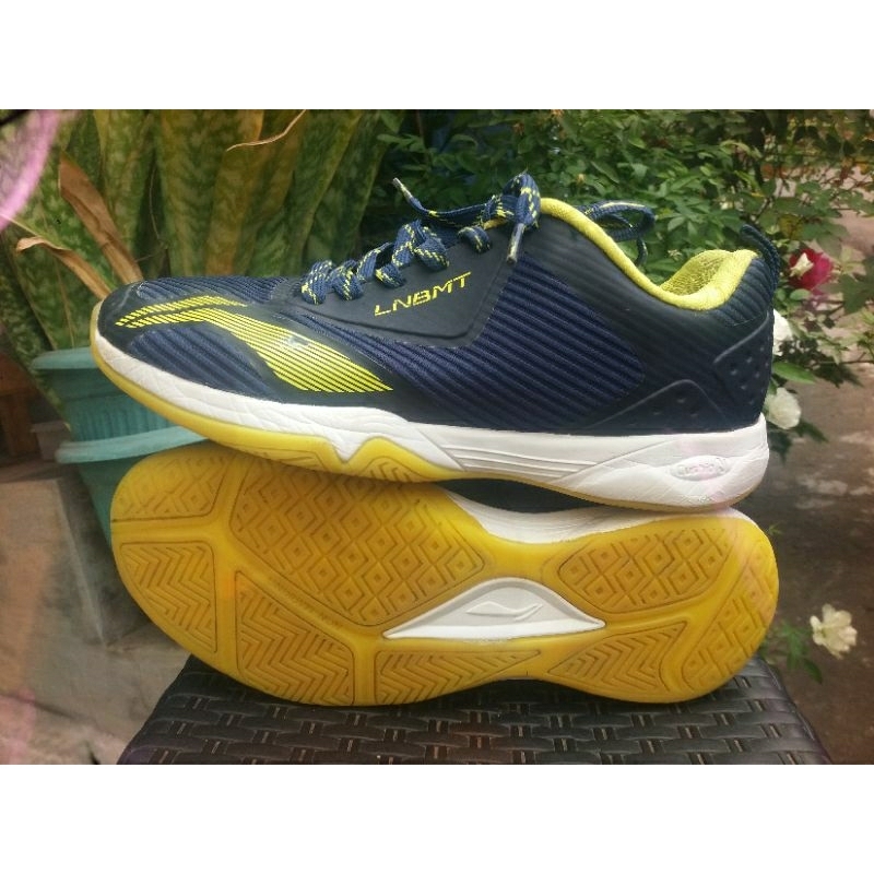 sepatu Lining cloud ace g8