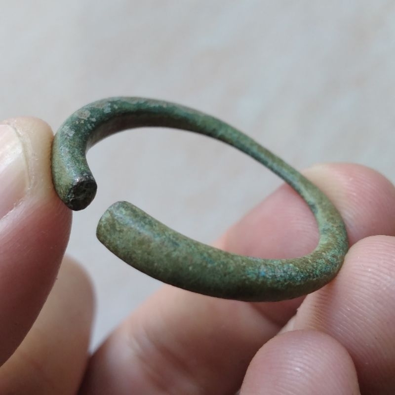 Gelang Kecil Gondel Anting Perunggu Kuno Temuan Darat Jatim - YN464