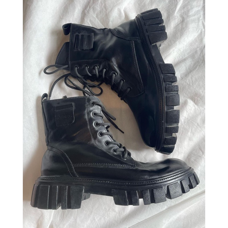 Boots (zipper combat boots)