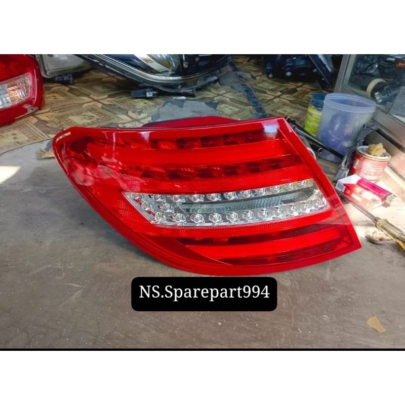 stoplamp lampu belakang mercy W204 C Class C200 C250 C300