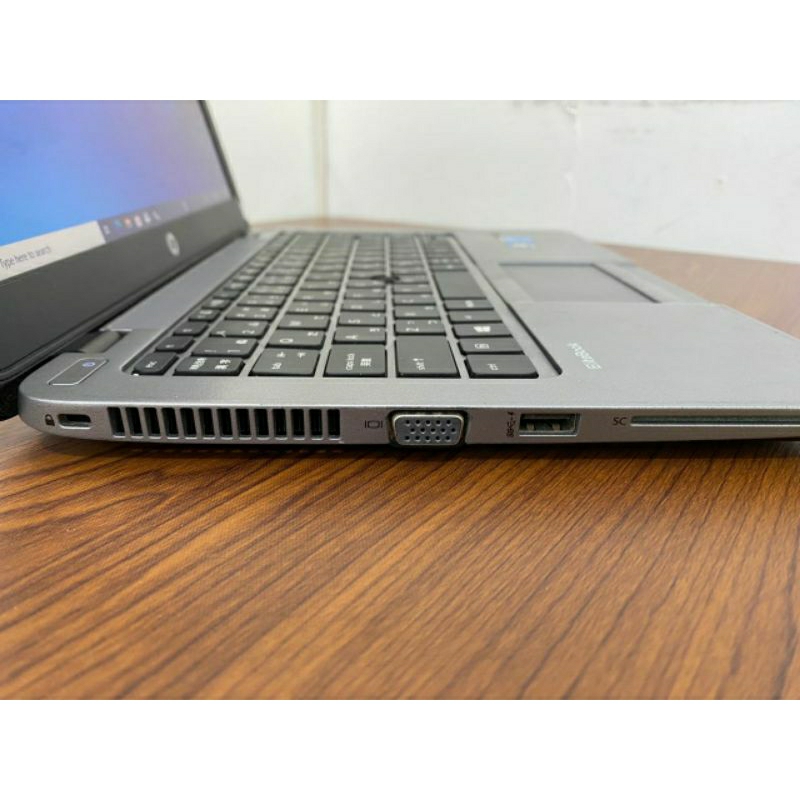 HP ELITEBOOK 820 | CORE i5 GEN 5 | RAM 8GB | SSD 128GB | LAYAR 12.5"