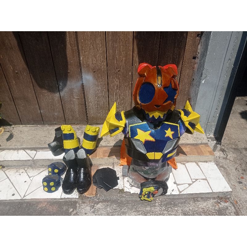 Kostum Kamen Rider Punkjack Monster Form