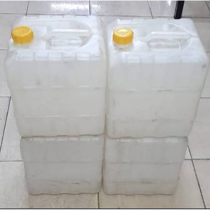 jerigen Derigen bekas 18 Liter ( jerigen + tutup )