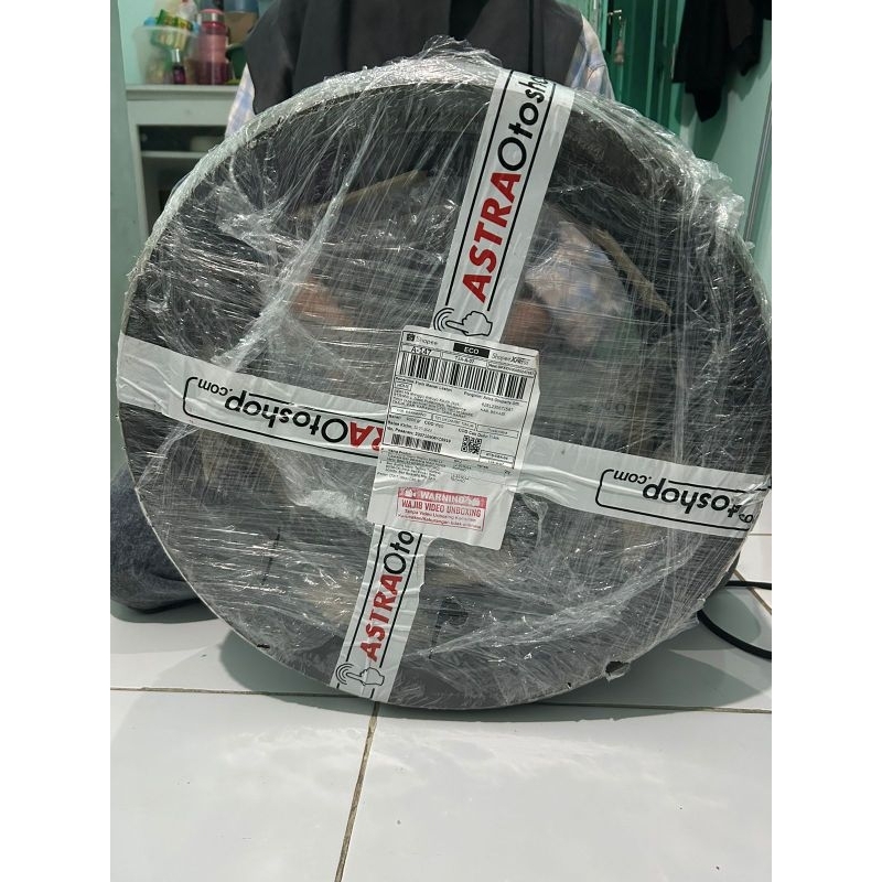 ban belakang & depan Motor Beat