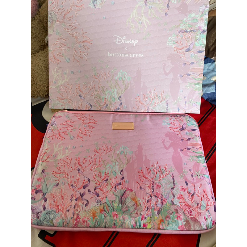 laptop bag ButtonScarves x Disney