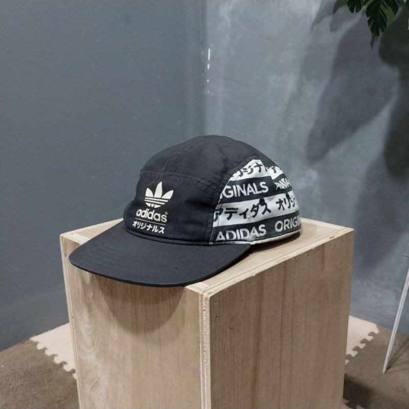 Five Panel Adidas Topi