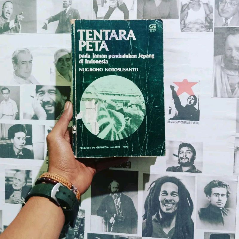 Buku-Buku Nugroho Notosusanto / Pejuang dan Prajurit / Negara / Tercapainya Konsesus Nasional / Huja