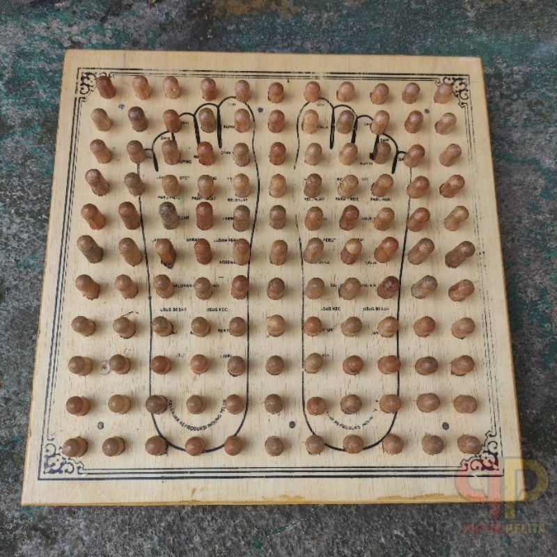 ALAT REFLEKSI KAKI BAHAN KAYU / ALAT REFLEKSI REMATIK