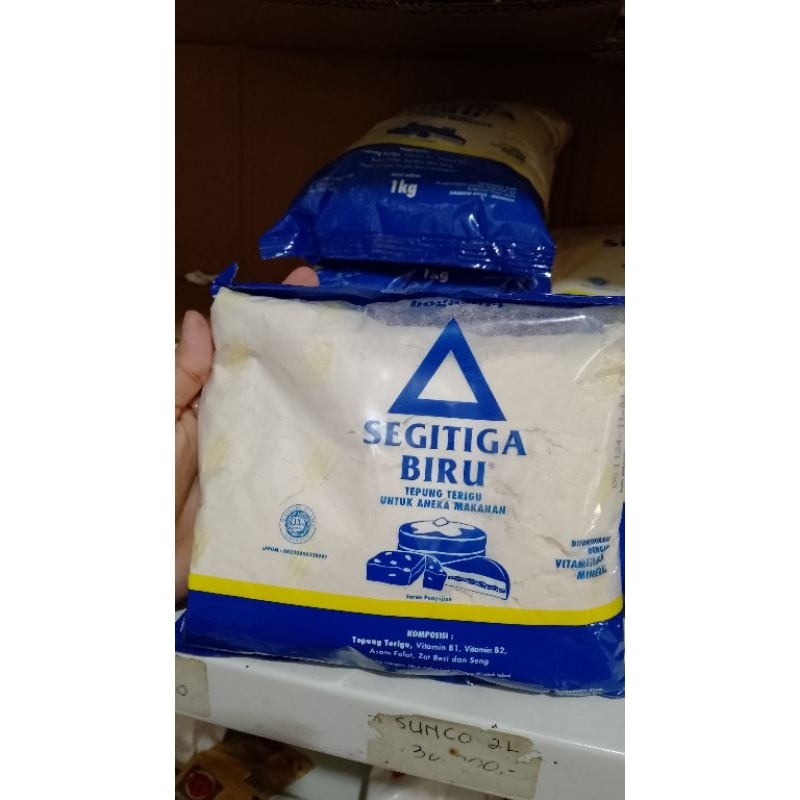 

TEPUNG SEGITIGA BIRU 500 GRAM