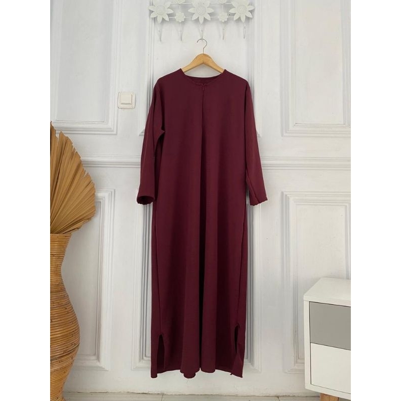 [BEST SELLER] Daily Polos Long Busui | Gamis Simple Abaya-Burgundy