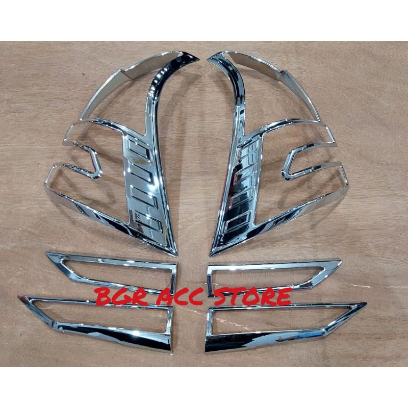 garnis / list lampu belakang mobil Toyota Avanza Veloz 2019 chrome