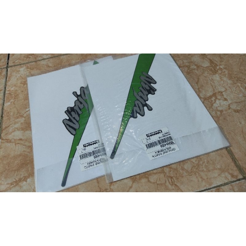 stiker tangki ninja rr new hijau