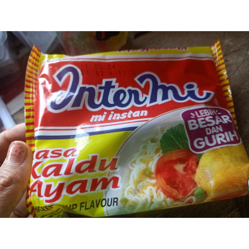 

intermie rasa kaldu ayam