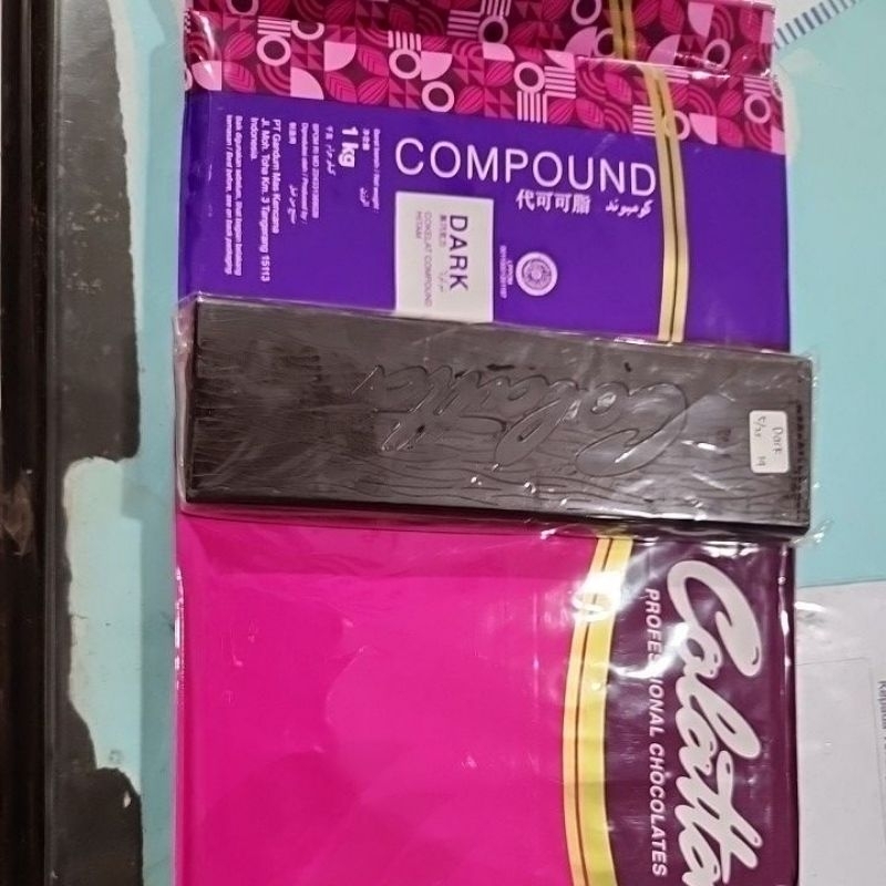 

Coklat colata dark repack 200gr