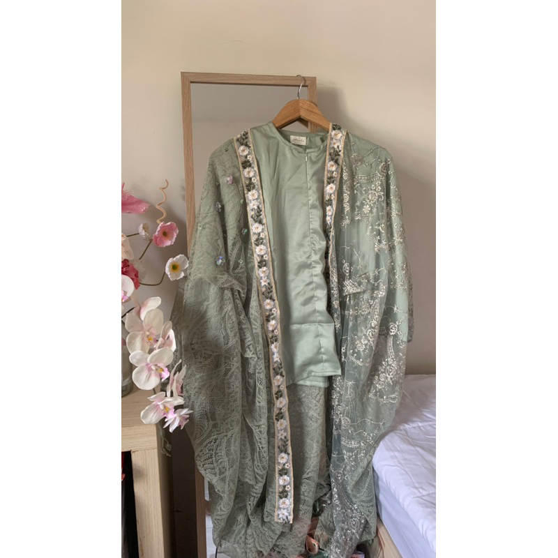 preloved tunik jaleela