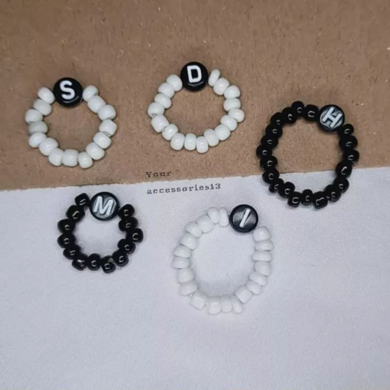 CINCIN HURUF MANIK MANIK