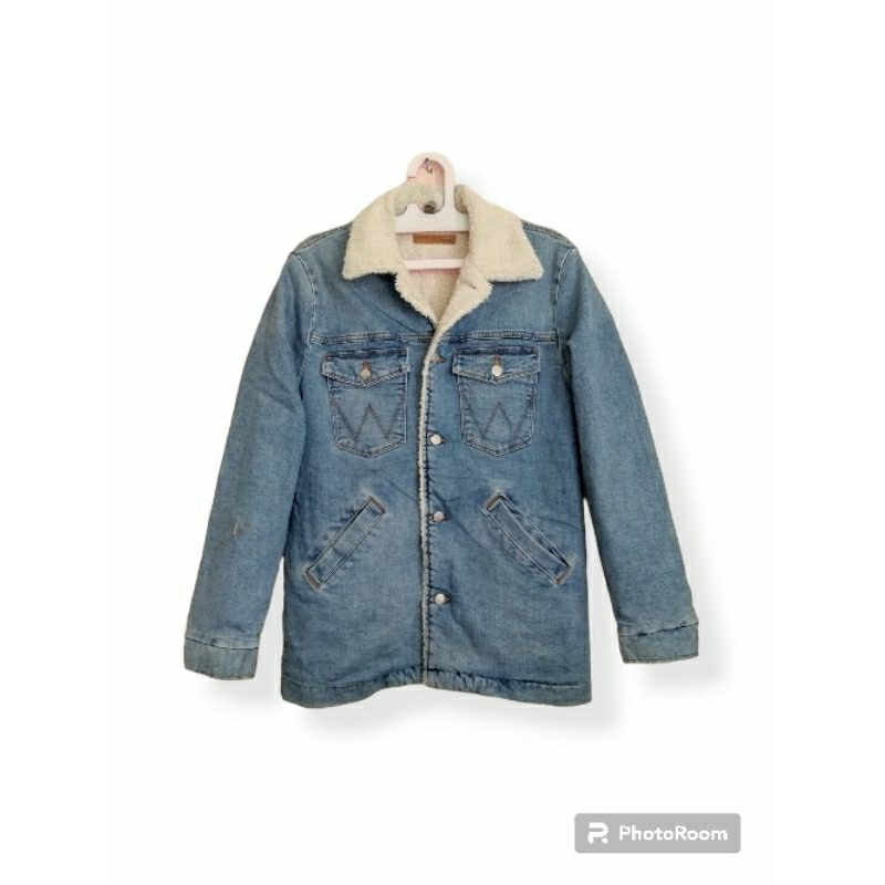 Jaket sherpa denim  Wrangler keren