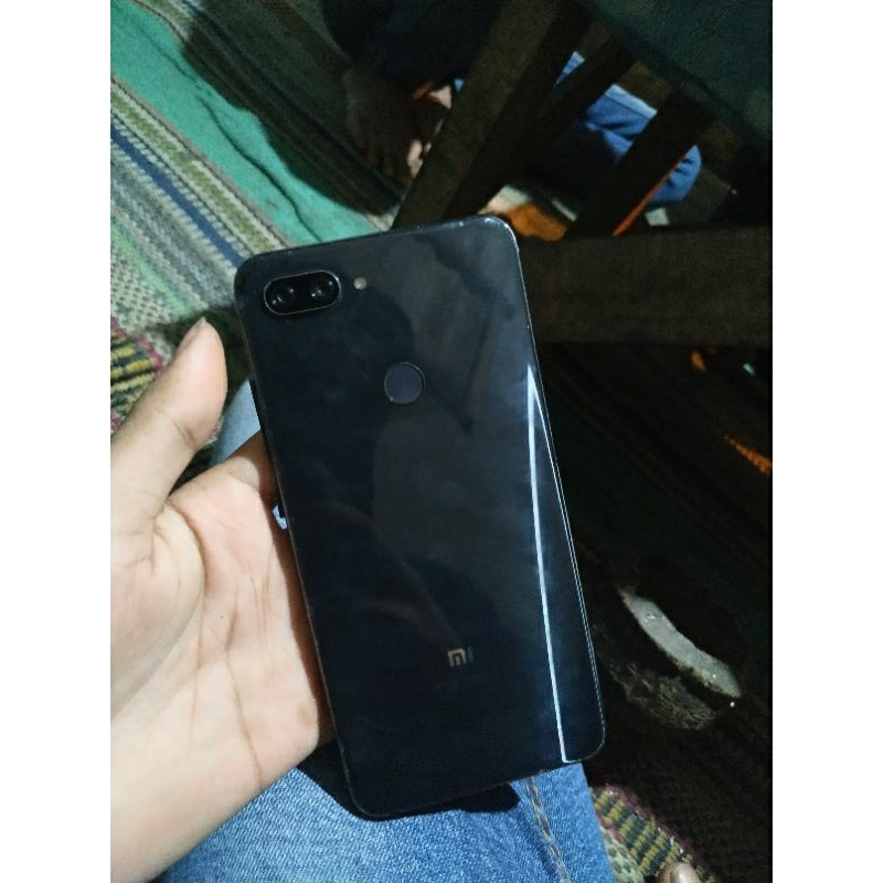 mi 8 lite 4/64 minus