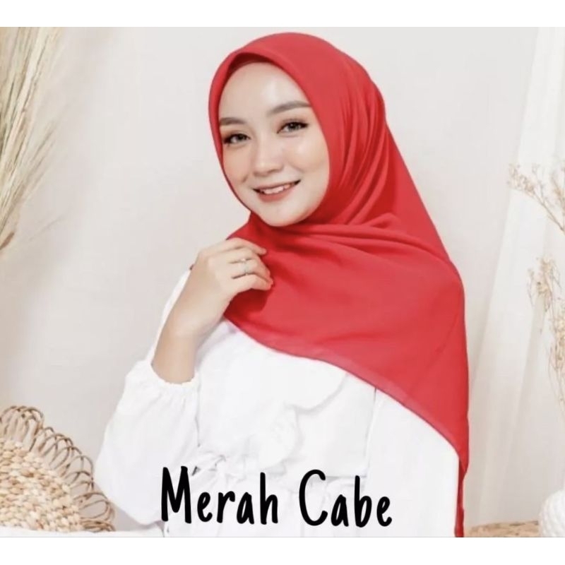 𝐀𝐳. 𝐀𝐳𝐤𝐚 𝐅𝐚𝐬𝐡𝐢𝐨𝐧. Jilbab segi empat merah Cabe | hijab merah 17 agustus | Merah putih | hijab Red