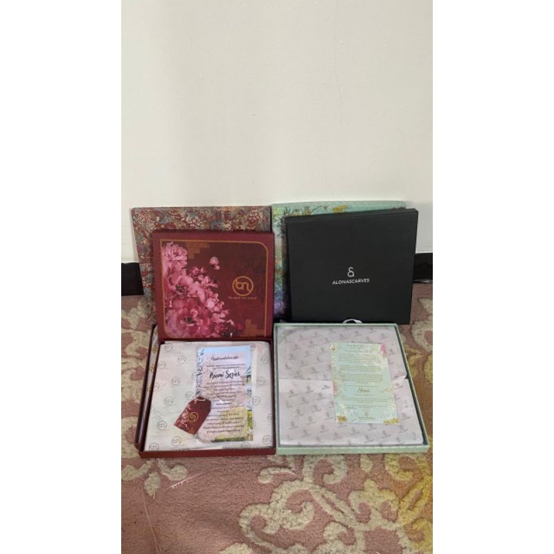 PRELOVED HIJAB BUTTONSCARVES RIA MIRANDA KAMIIDEA ZYTADELIA HASYA VANILA ALONA RAHINA BRANDNOLABEL H