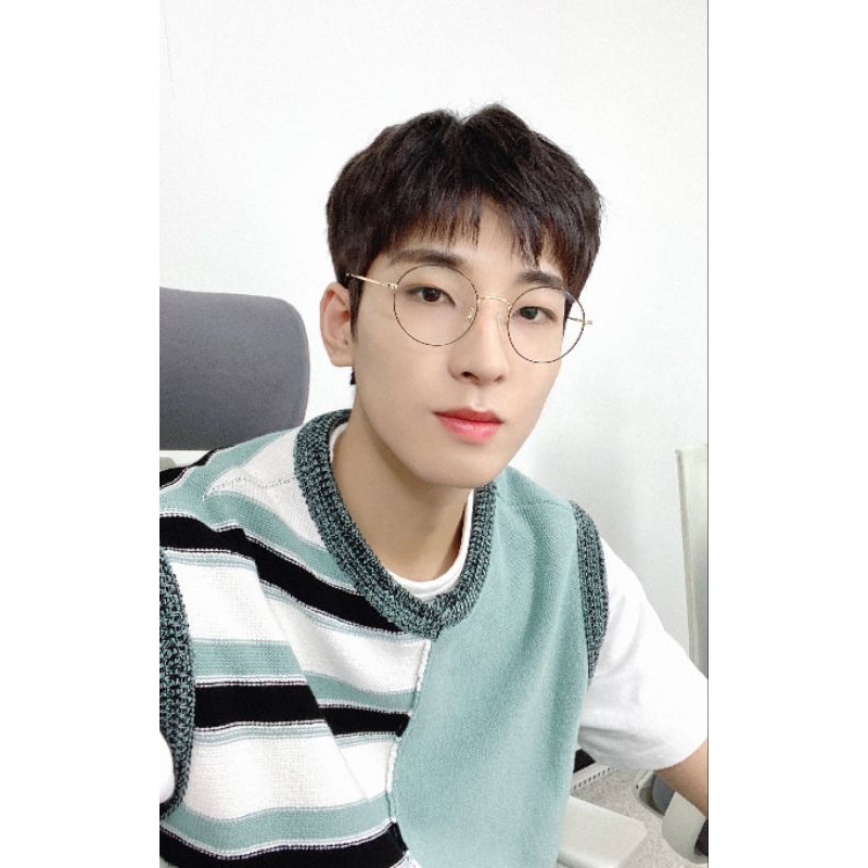 [READY STOCK] OFFICIAL WONWOO X HUXLEY PHOTOCARD
