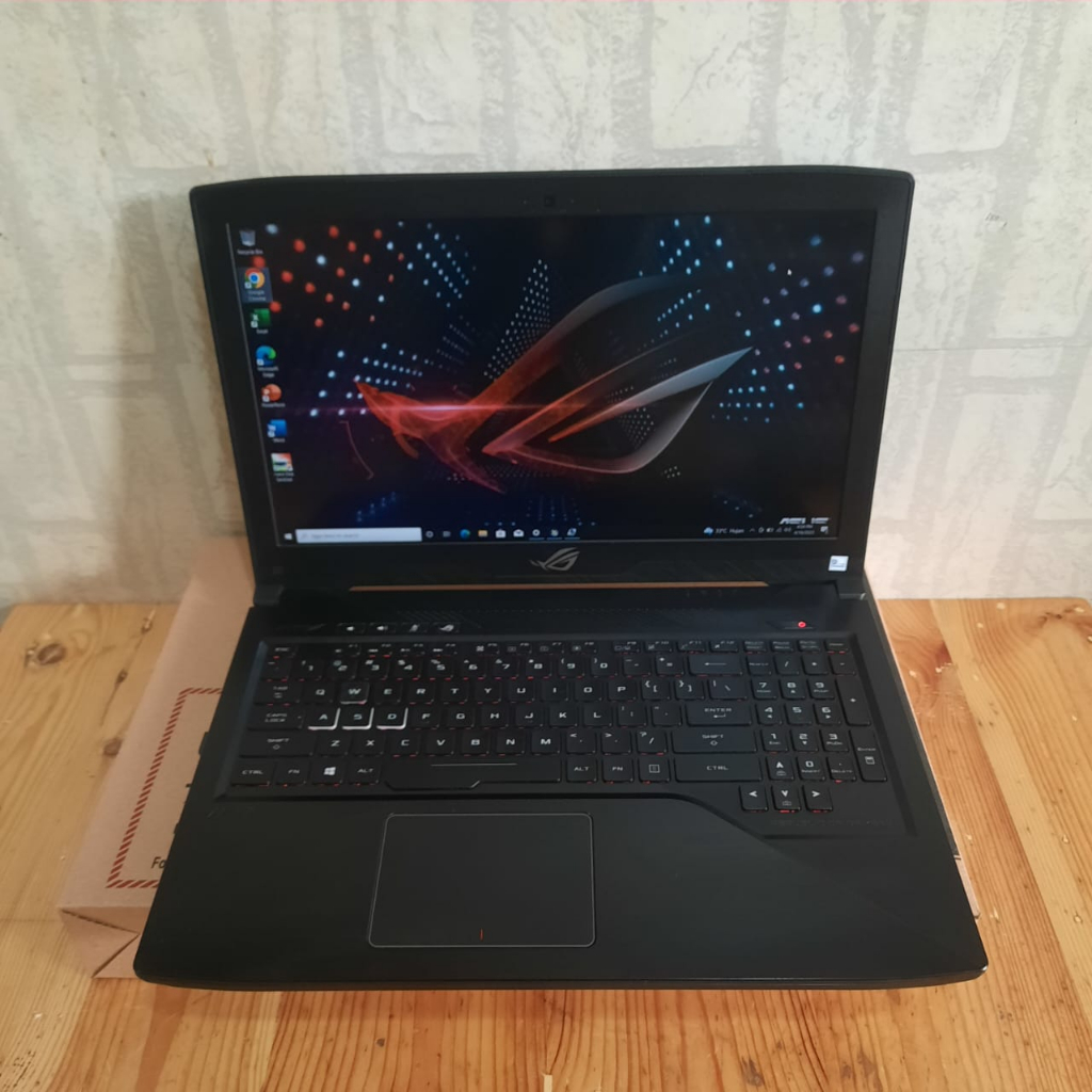 Laptop Asus ROG Strik 15 GL503GE Core i7-8750H  Ram 8/128SSD+1Tb BERGARANSI