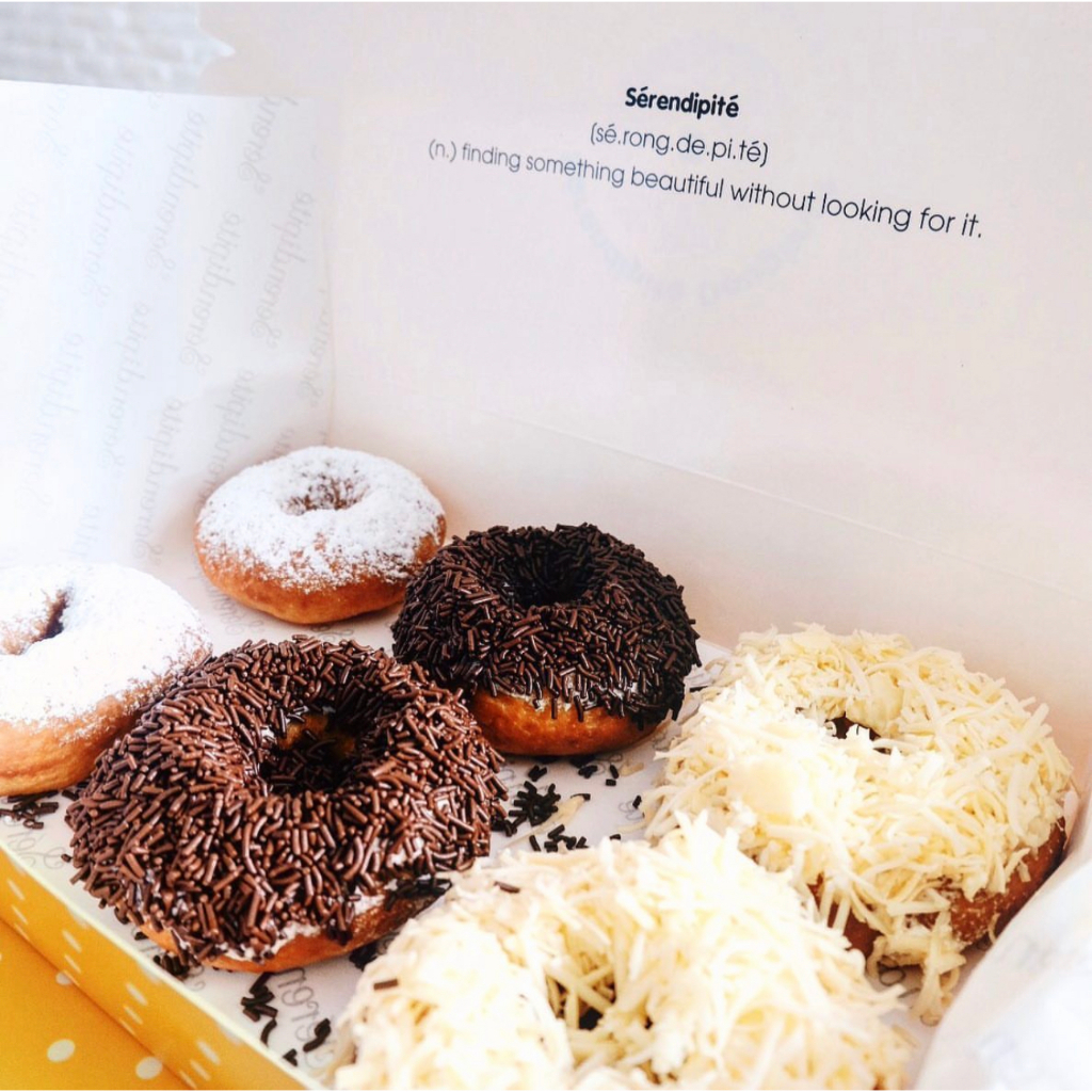 

Donat Mixed Everything / Donat Kentang by Serendipite / Jajanan Jadul / Snack Jadul