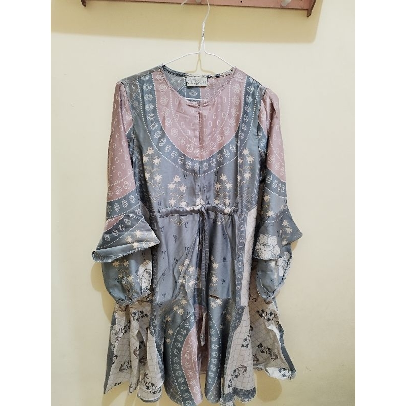 Preloved Tunik Rafflesia Wearing Klamby