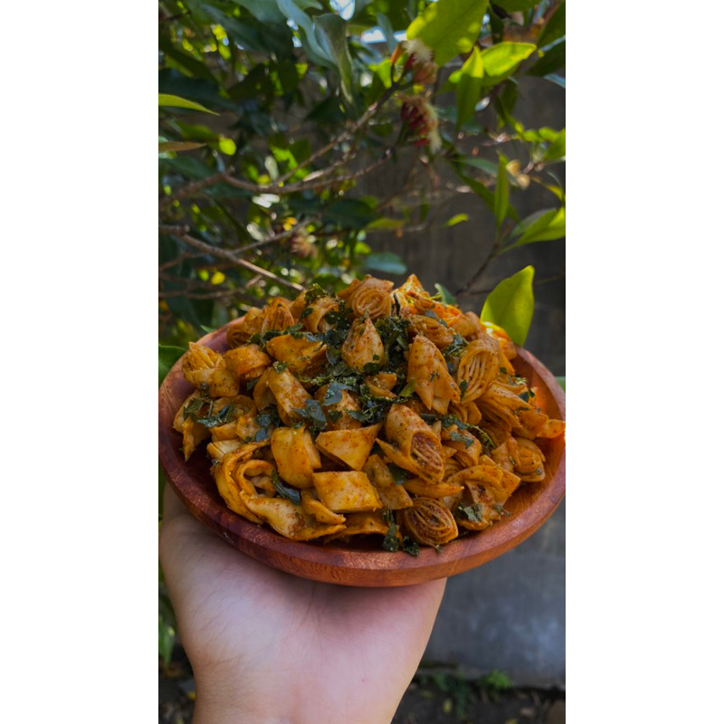 

pangsit cumi pedas daun jeruk viral