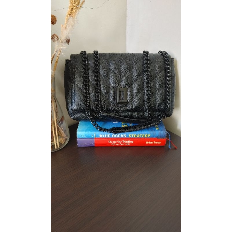 Preloved Karl Lagerfeld Paris Lafayette Shoulder Bag in Black