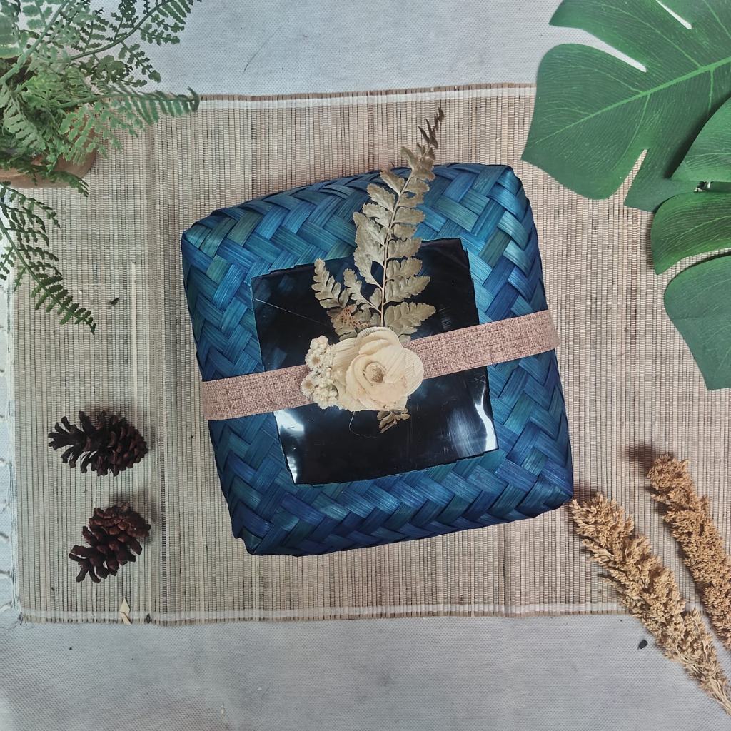 Besek Biru Pita Palang tengah | besek hantaran | besek ater ater | besek aqiqah | besek gudeg | bese