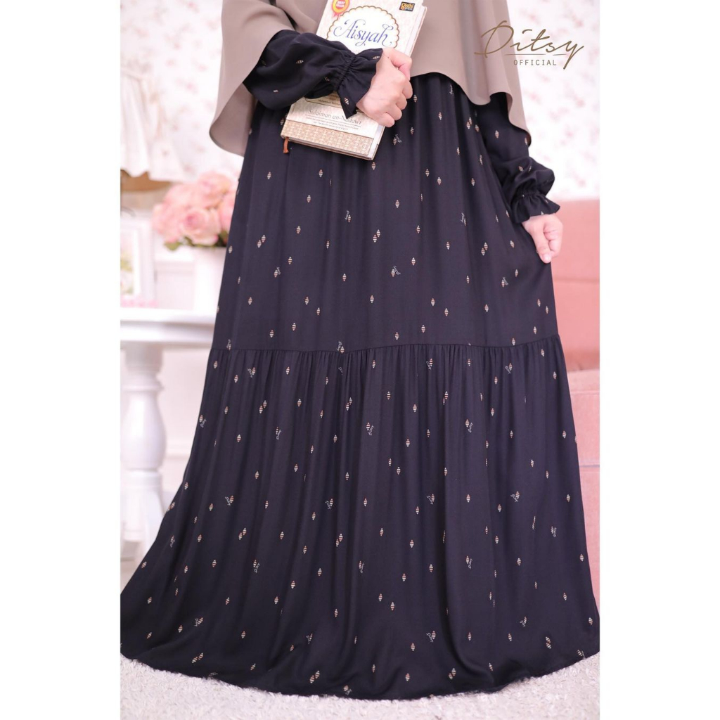 Ditsy Rumi Black Nightgown Size S Series 3 Royal Viscose Juni 2023