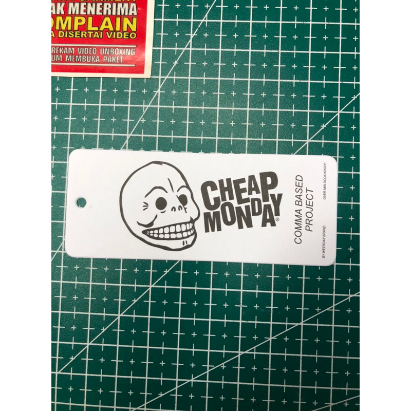 

CHEAP MONDAY TAG ONE FACE CO 1X DI KIRIM 600PCS