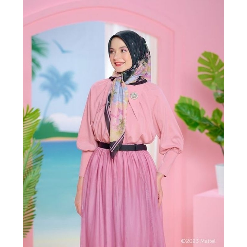 Vacanza scarf series in aubrey NADA PUSPITA X BARBIE