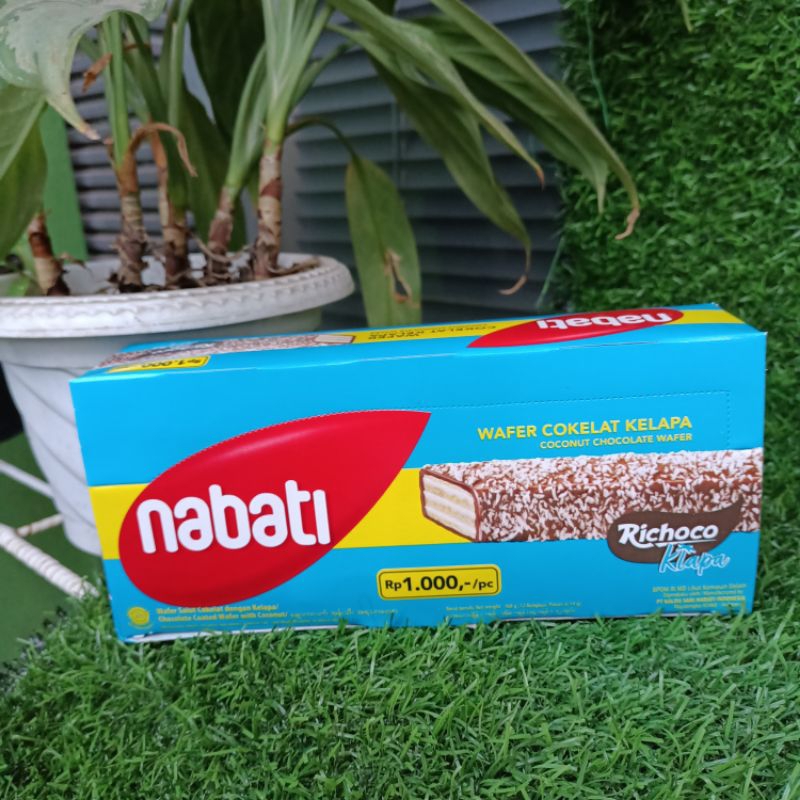 NABATI WAFER SALUT COKLAT KELAPA BOX ISI 12PCS