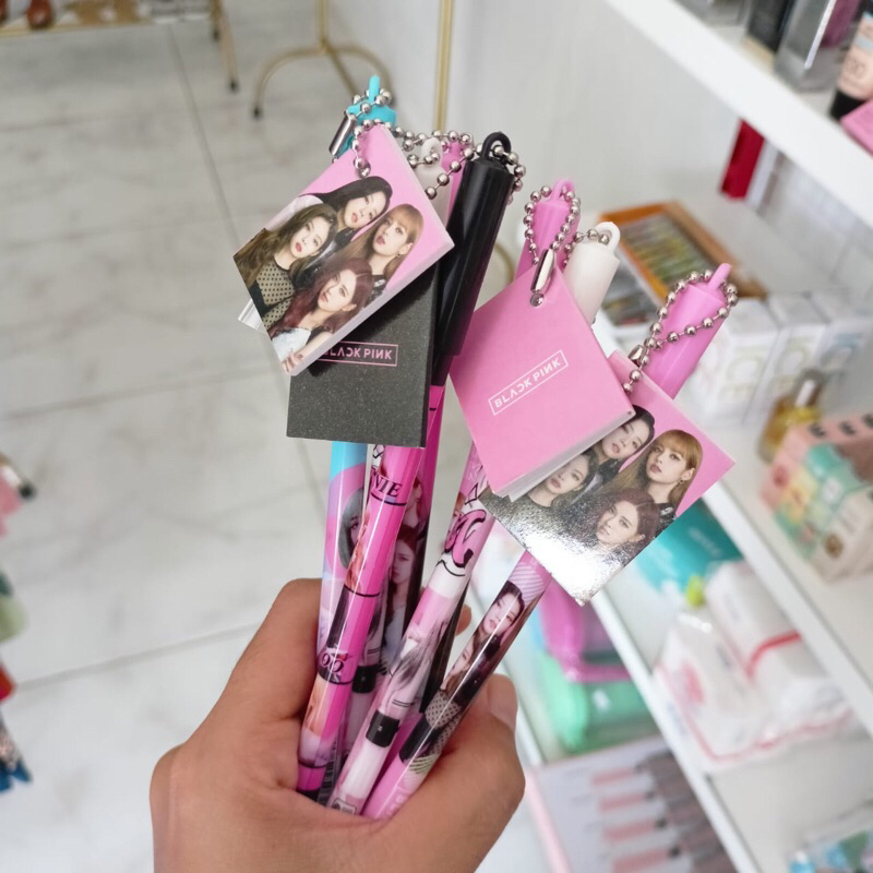 

Pulpen Karakter Bolpoint Karakter