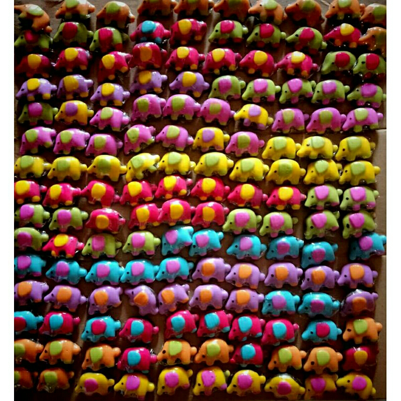 

cokelat gajah imut