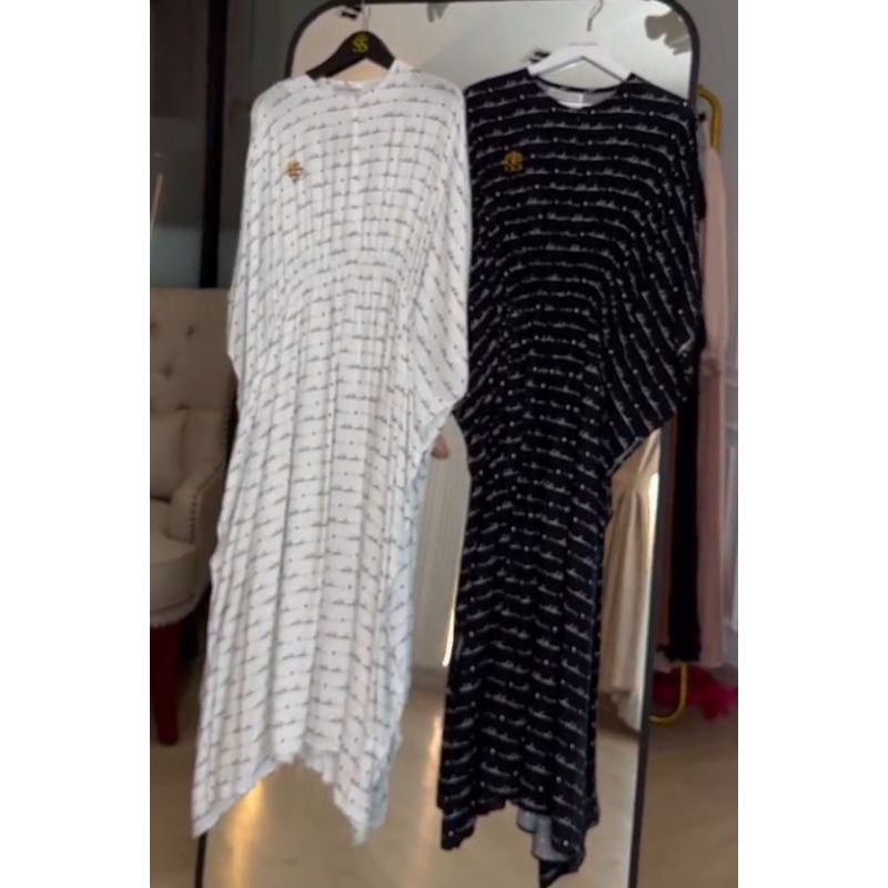 SHELLASAUKIA ❤️ DASTER MONOGRAM ORI❤️ SHELLASAUKIA