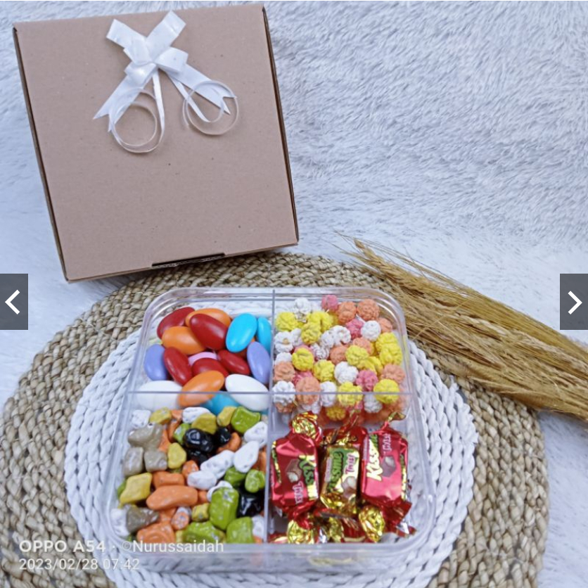 

Paket hampers coklat Oleh Oleh Haji dan umroh