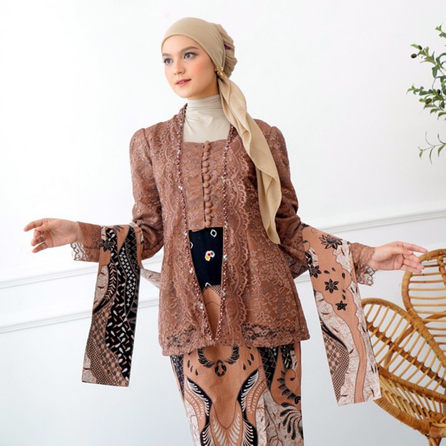 KEBAYA KUTUBARU MODERN / KEBAYA WISUDA /KEBAYA LAMARAN /KEBAYA JUMBO