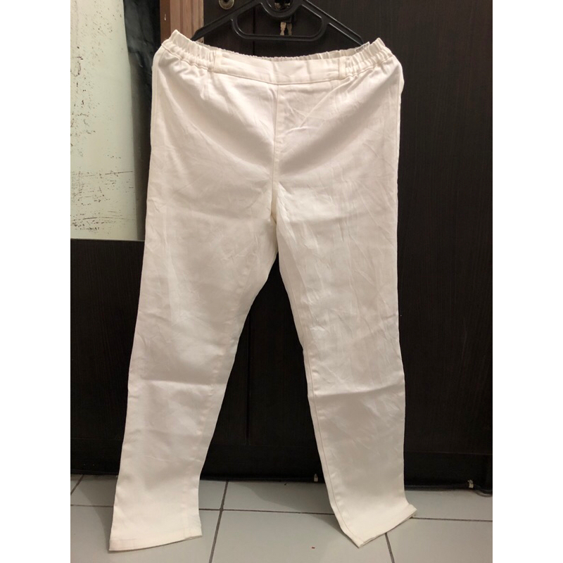 Preloved GU ankle pants/celana kerja wanita size L