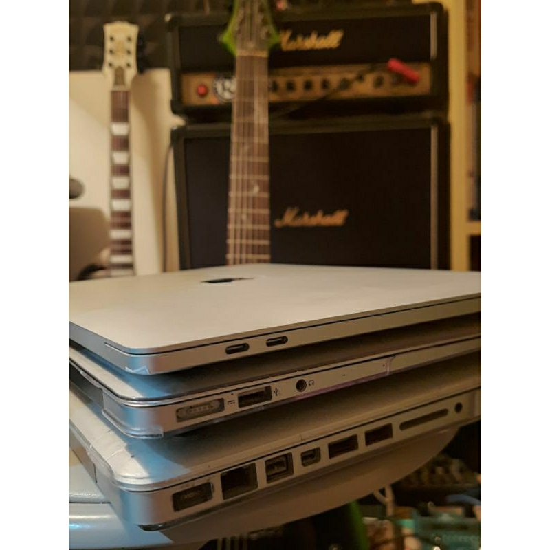 macbook pro 2010