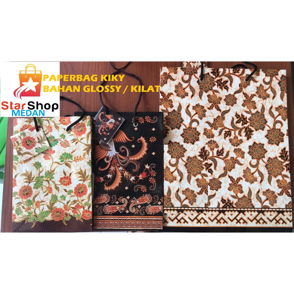 

PAPERBAG BATIK GLOSSY/KILAT MEREK KIKY size S - M - L, CORAK CAMPUR