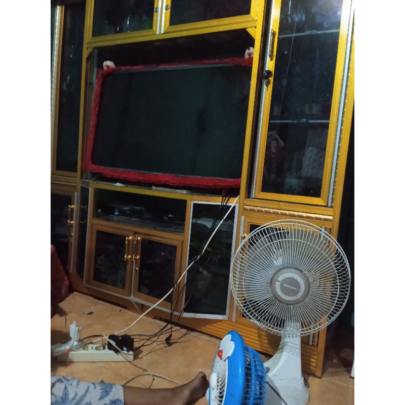 Tv polytron 32 inch second