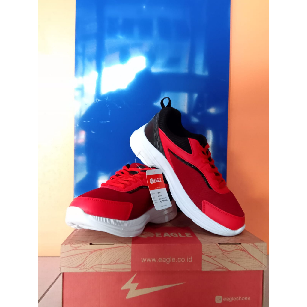 SEPATU LARI EAGLE MARTIN