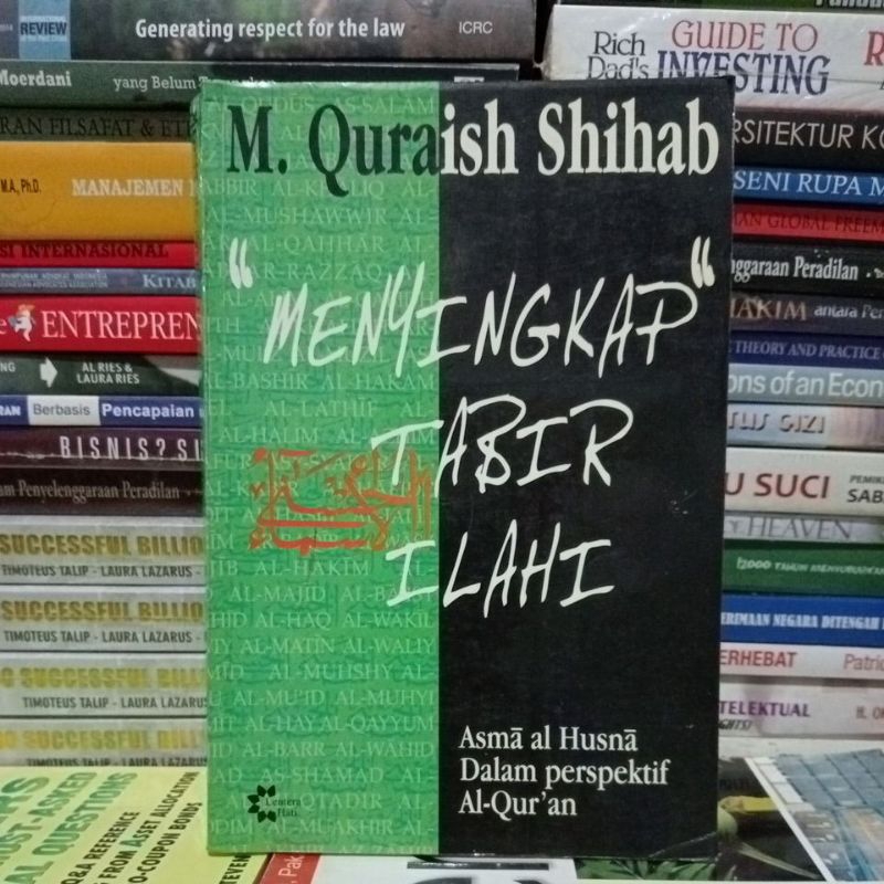 "MENYINGKAP TABIR ILAHI Asma Al Husna Dalam perspektif Al-Qur'an by M. Quraish Shihab