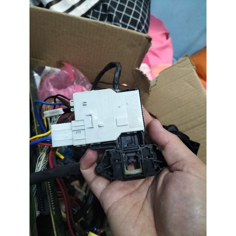 door lock mesin cuci lg