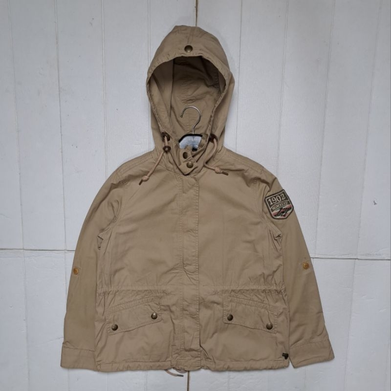 JAKET MOUNTAIN PARKA TEENIE WEENIE MOUNTAIN PARKA JACKET SIZE M